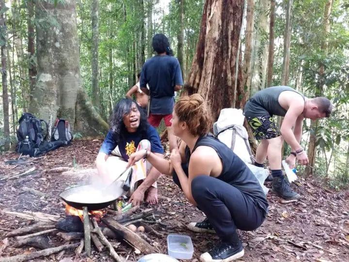 Brown Bamboo Guest House & Trekking บูกิตลาวัง ภายนอก รูปภาพ
