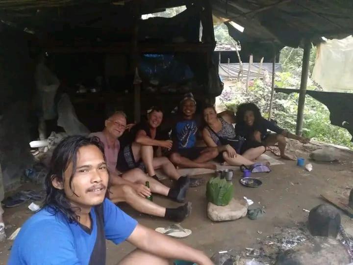 Brown Bamboo Guest House & Trekking บูกิตลาวัง ภายนอก รูปภาพ