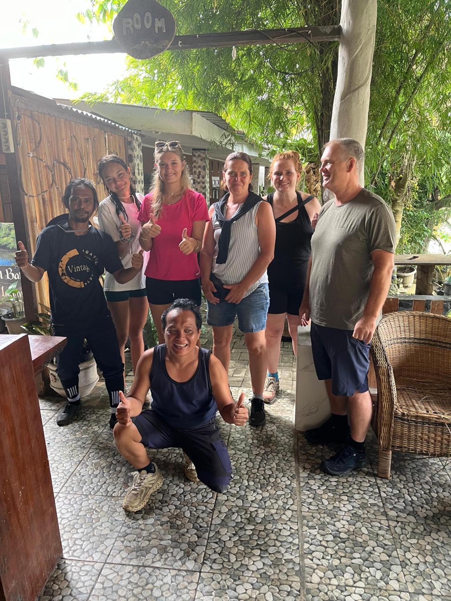 Brown Bamboo Guest House & Trekking บูกิตลาวัง ภายนอก รูปภาพ